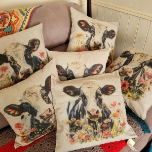 Who doesn't love dairy cows!! Linen-Look Cushion Covers